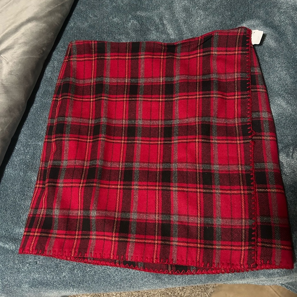 Eddie Bauer Skirt Womens 12 True Wrap Red Black Gray Plaid Wool Vintage